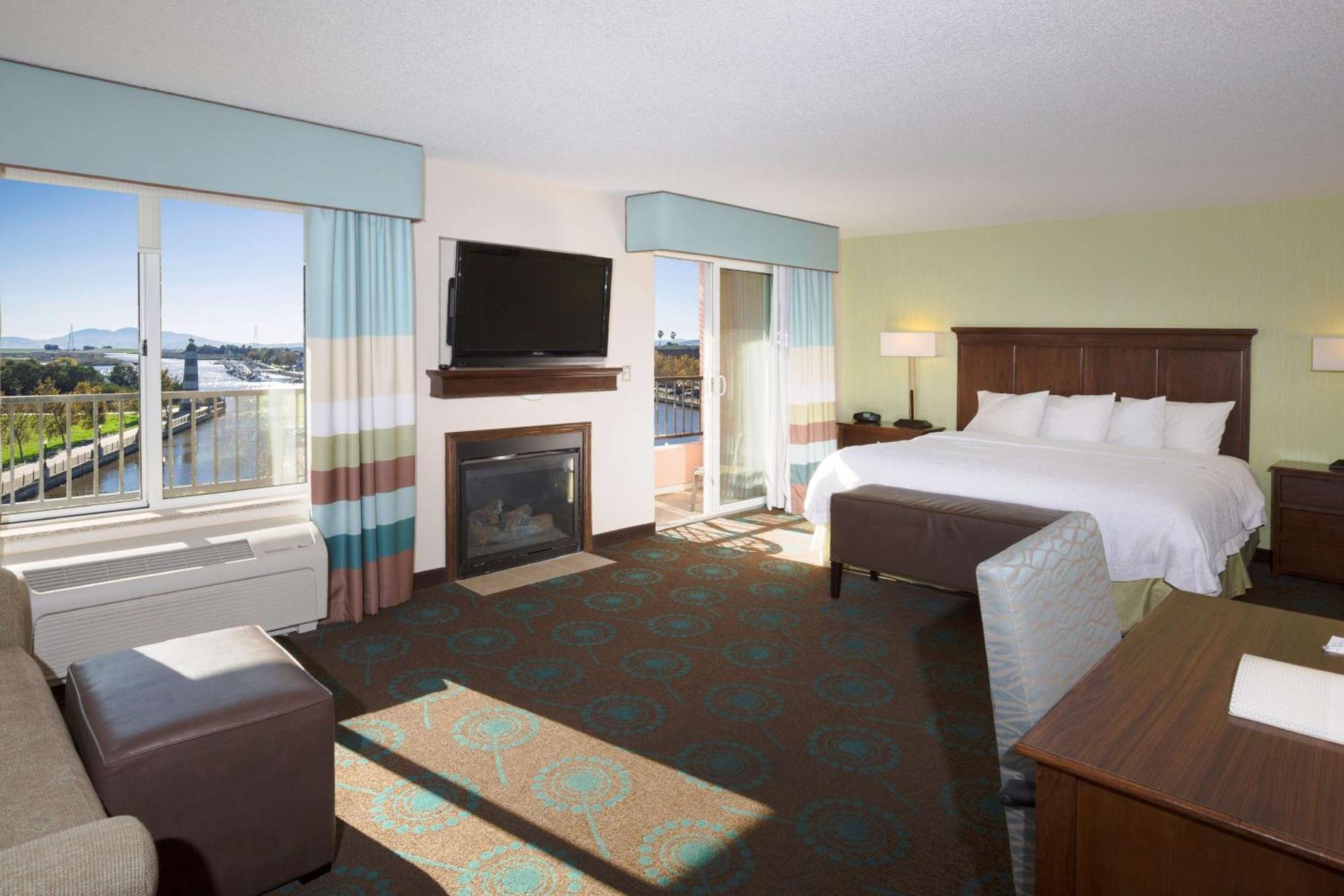 Hampton Inn & Suites Suisun City Waterfront Екстериор снимка