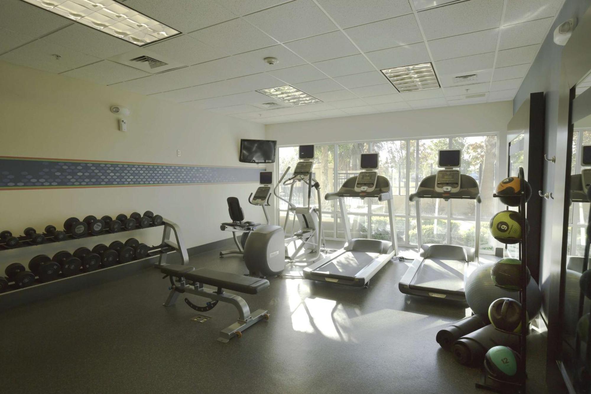 Hampton Inn & Suites Suisun City Waterfront Екстериор снимка