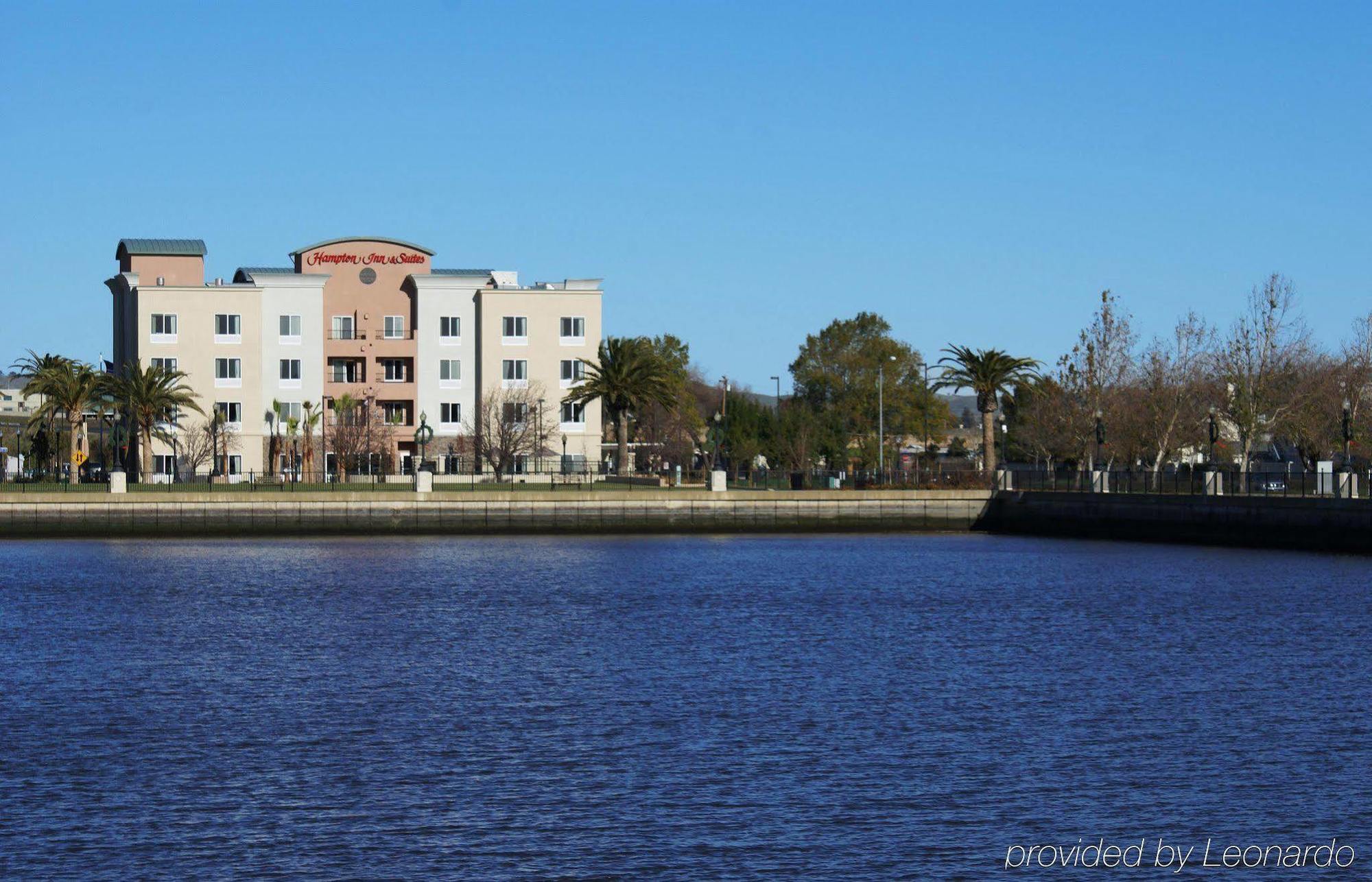 Hampton Inn & Suites Suisun City Waterfront Екстериор снимка